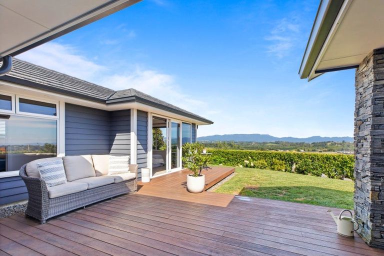 Photo of property in 9 Goldstone Place, Omokoroa, 3114