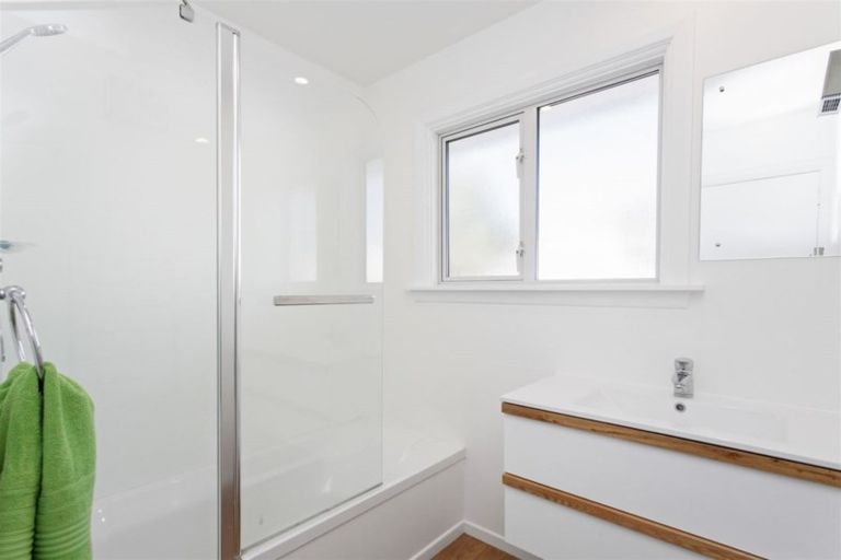 Photo of property in 20 Charlcott Street, Burnside, Christchurch, 8053