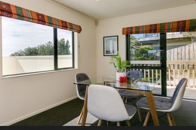 Photo of property in 34 Pelorous Street, Paparangi, Wellington, 6037