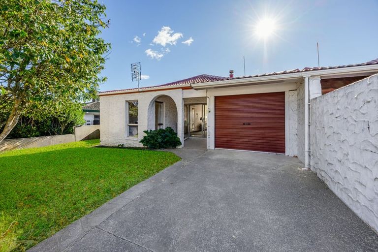 Photo of property in 3/16 Settlement Road, Papakura, 2110