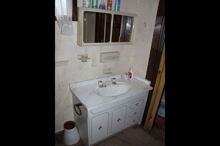 Photo of property in 15 Black Peak Road, Omarama, 9412