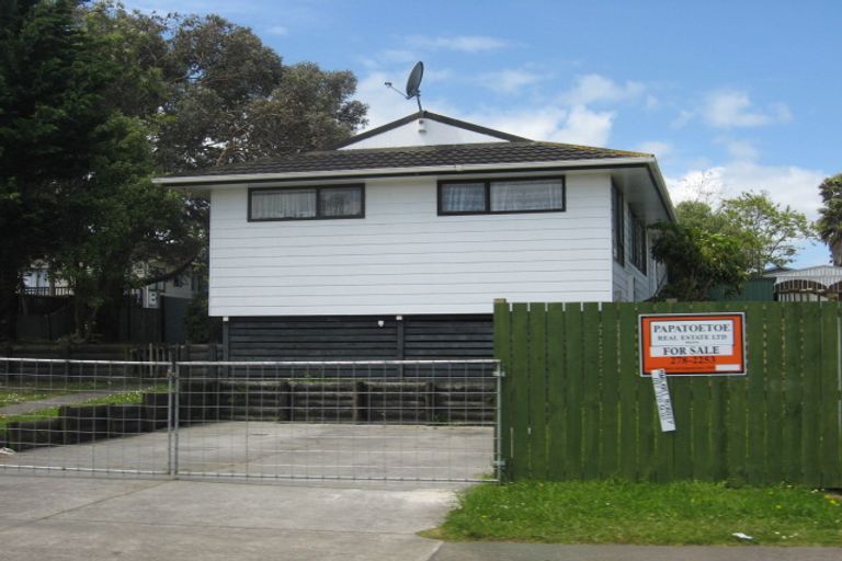 Photo of property in 126 Finlayson Avenue, Clendon Park, Auckland, 2103