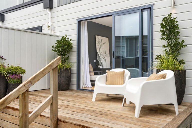 Photo of property in 5 Walter Merton Road, Hobsonville, Auckland, 0616