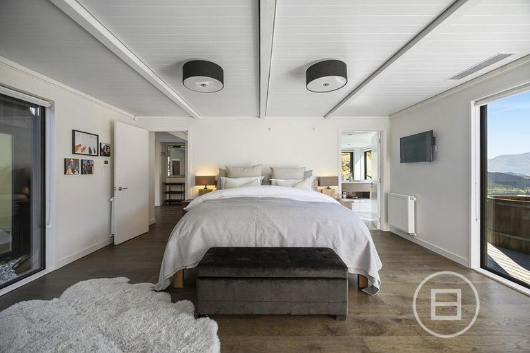 Photo of property in 12 Crows Nest Road, Arthurs Point, Queenstown, 9371