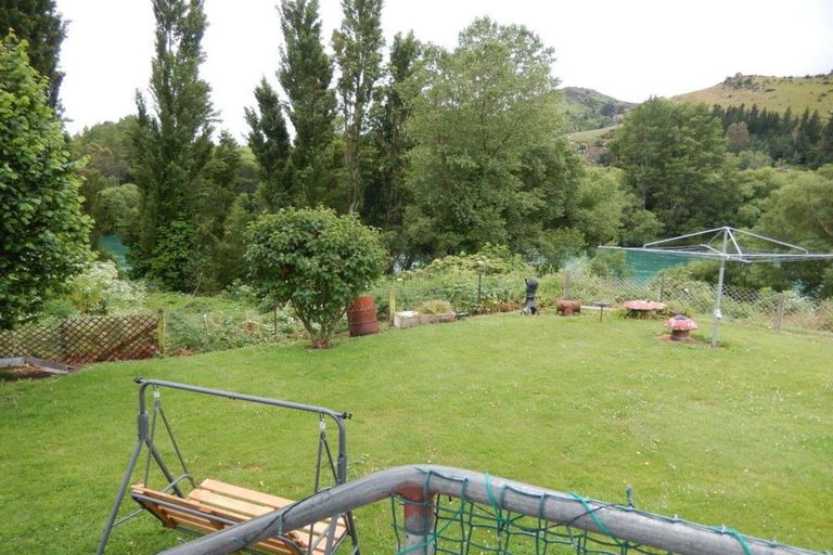 Photo of property in 98 Cheviot Street, Roxburgh, 9500