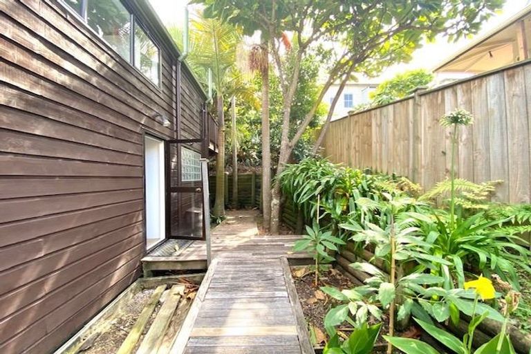 Photo of property in 1/49 Mozeley Avenue, Devonport, Auckland, 0624