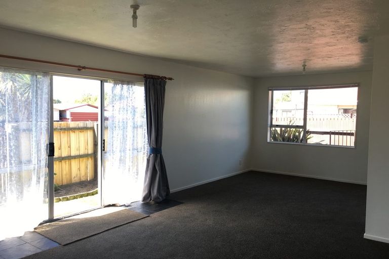Photo of property in 62 Mackenzie Avenue, Woolston, Christchurch, 8023