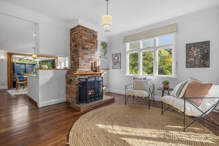 Photo of property in 4 Travers Street, Vogeltown, Wellington, 6021