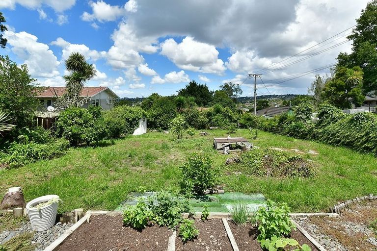 Photo of property in 60 Carlisle Road, Browns Bay, Auckland, 0630