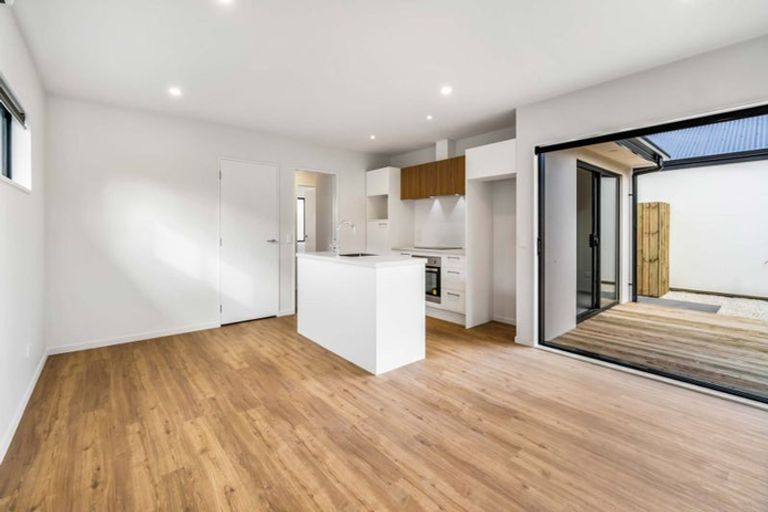 Photo of property in 21 Quinns Road, Shirley, Christchurch, 8013