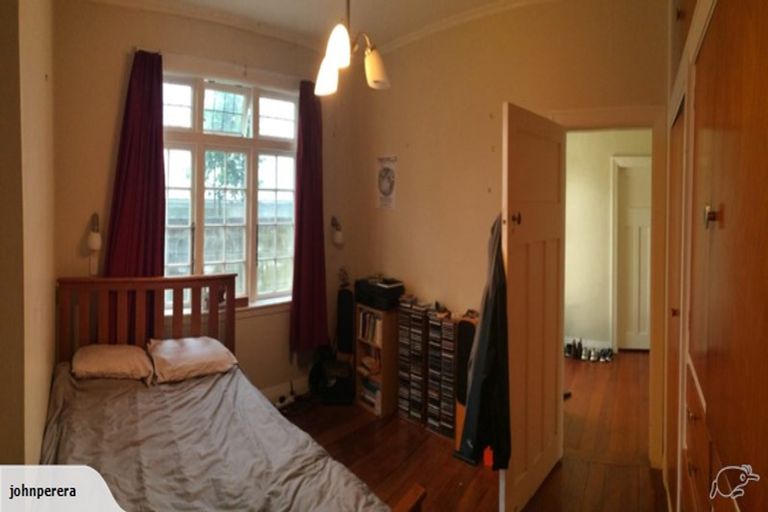 Photo of property in 1/17 Clifton Terrace, Kelburn, Wellington, 6012