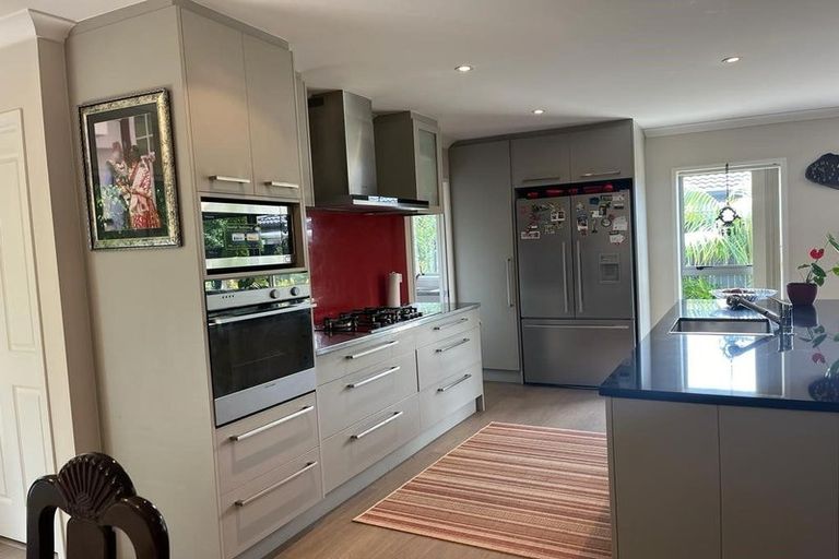 Photo of property in 24 Patons Road, Howick, Auckland, 2014