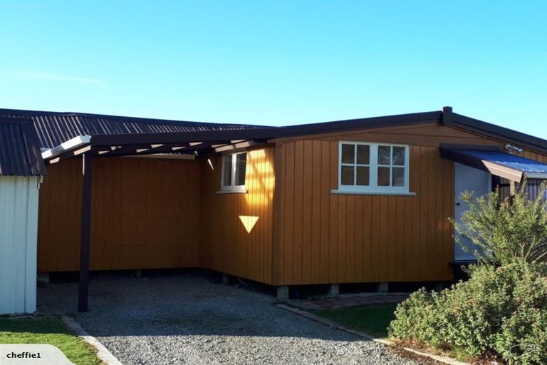 Photo of property in 4/4963 Waimate Highway, Glenavy, Waimate, 7980