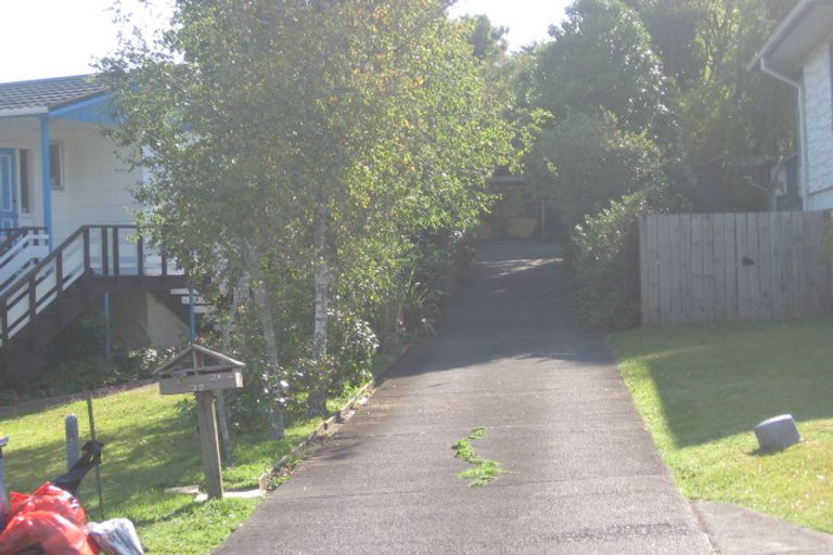 Photo of property in 2/32 Halberg Street, Glenfield, Auckland, 0629