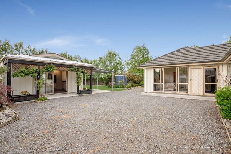 Photo of property in 4 Bluff Street, Coalgate, 7673