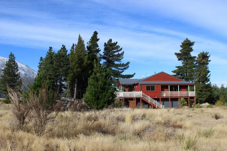 Photo of property in 61 Ohau Drive, Lake Ohau, Twizel, 9412