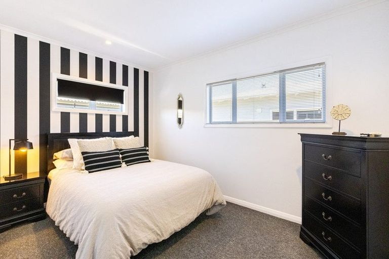 Photo of property in 11 Taradale Road, Marewa, Napier, 4110