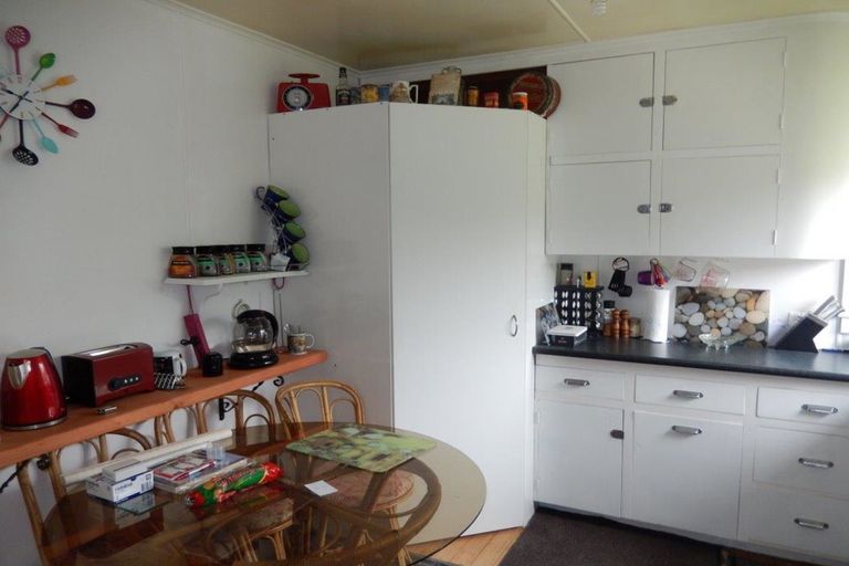 Photo of property in 98 Cheviot Street, Roxburgh, 9500