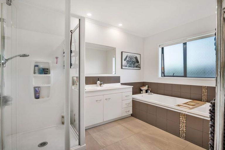Photo of property in 8 Farleigh Close, Huntington, Hamilton, 3210