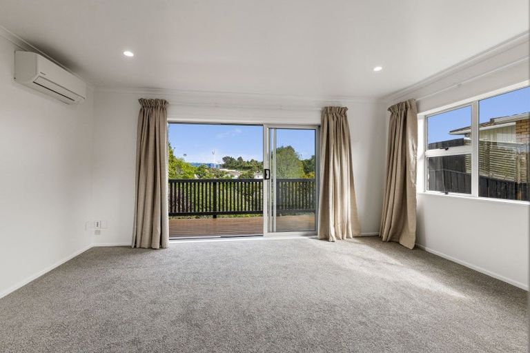Photo of property in 1 Ruskin Place, Westown, New Plymouth, 4310