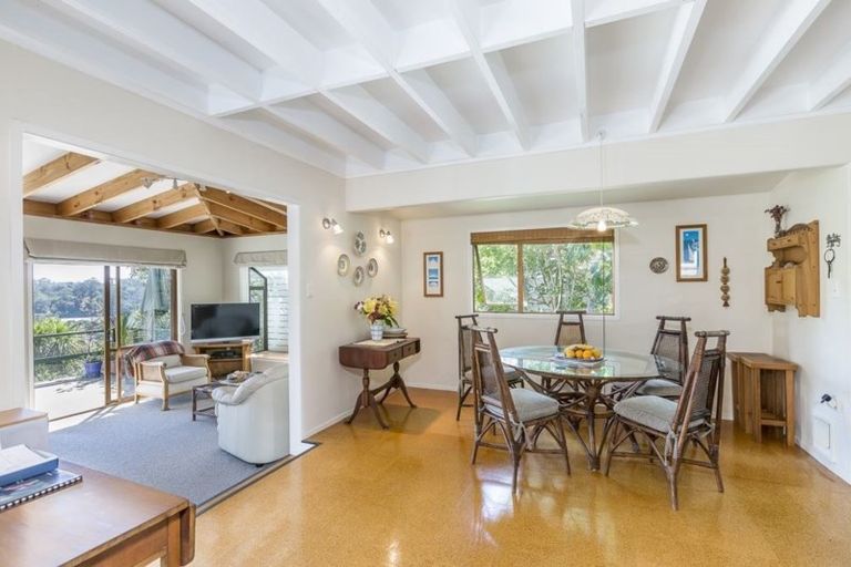 Photo of property in 15 Jackson Crescent, Mahurangi East, Warkworth, 0982