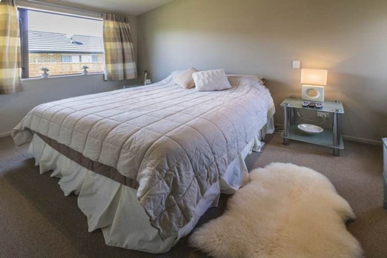 Photo of property in 4 Ryalls Way, Lake Hawea, Wanaka, 9382