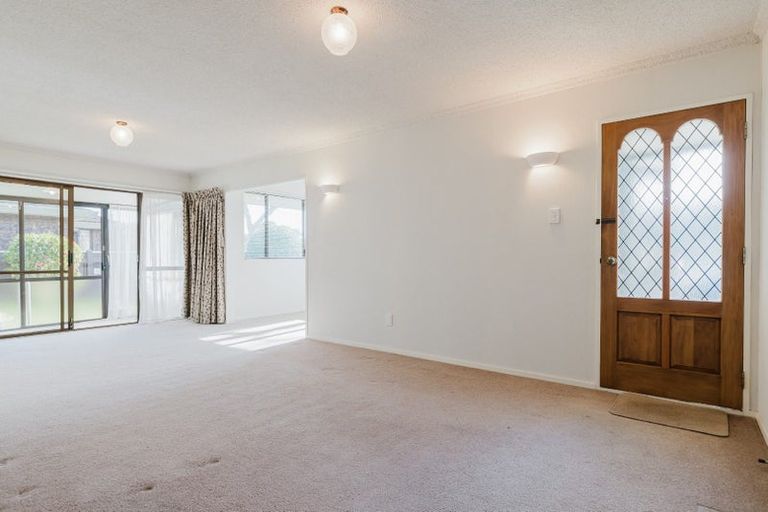Photo of property in 4 Mcarthur Street, Terrace End, Palmerston North, 4410