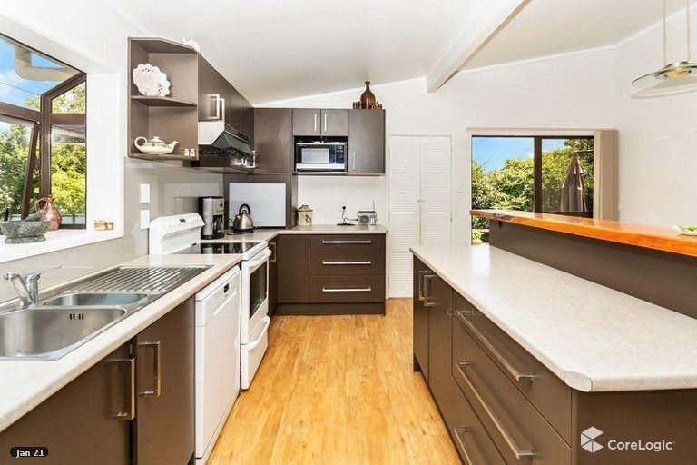 Photo of property in 106 Te Atatu Road, Te Atatu South, Auckland, 0610