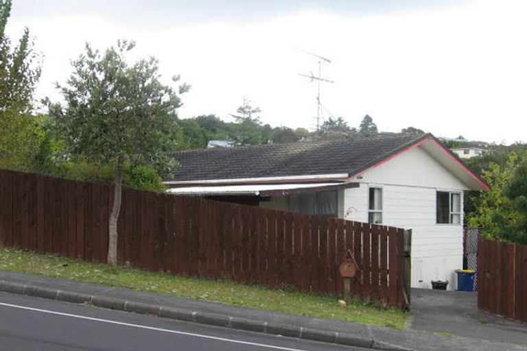 Photo of property in 26 Trias Road, Totara Vale, Auckland, 0629