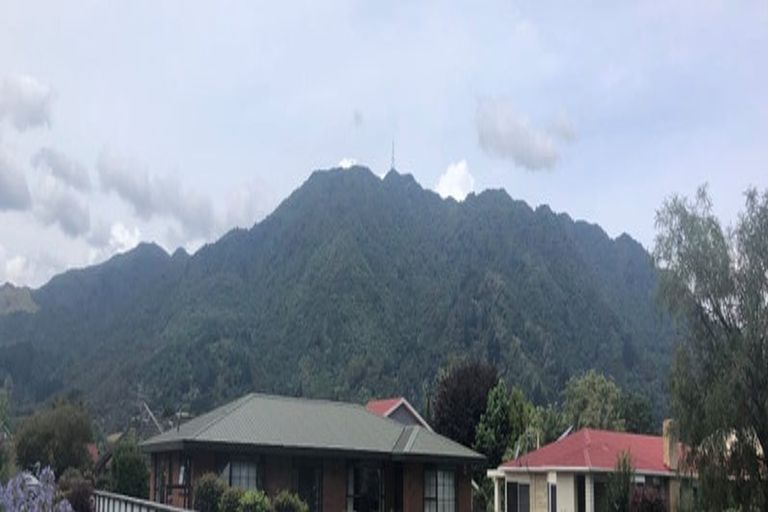 Photo of property in 15 Follis Street, Te Aroha, 3320