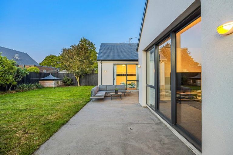 Photo of property in 6 Rockport Place, Parklands, Christchurch, 8083