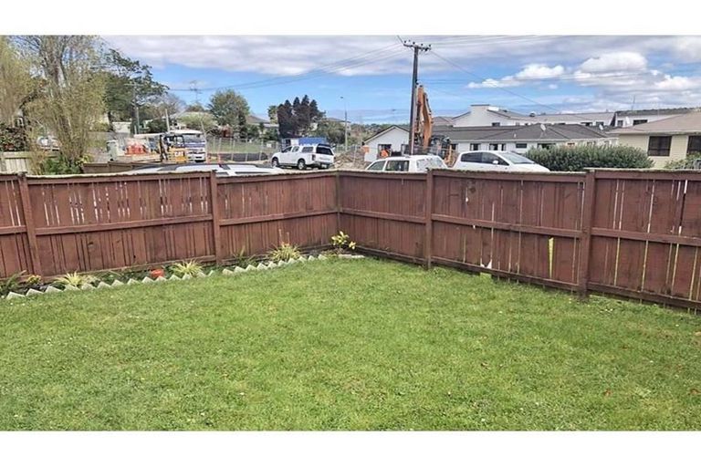 Photo of property in 3/1a Becroft Drive, Forrest Hill, Auckland, 0620