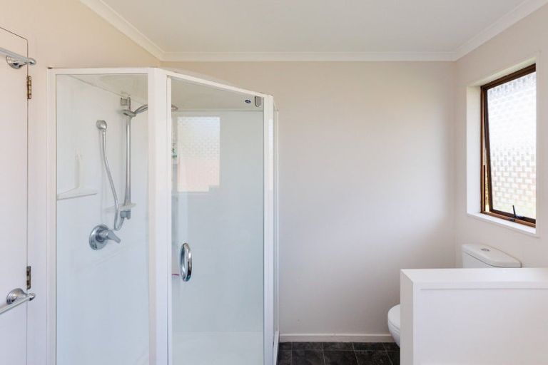 Photo of property in 3 Carter Crescent, Awapuni, Palmerston North, 4412