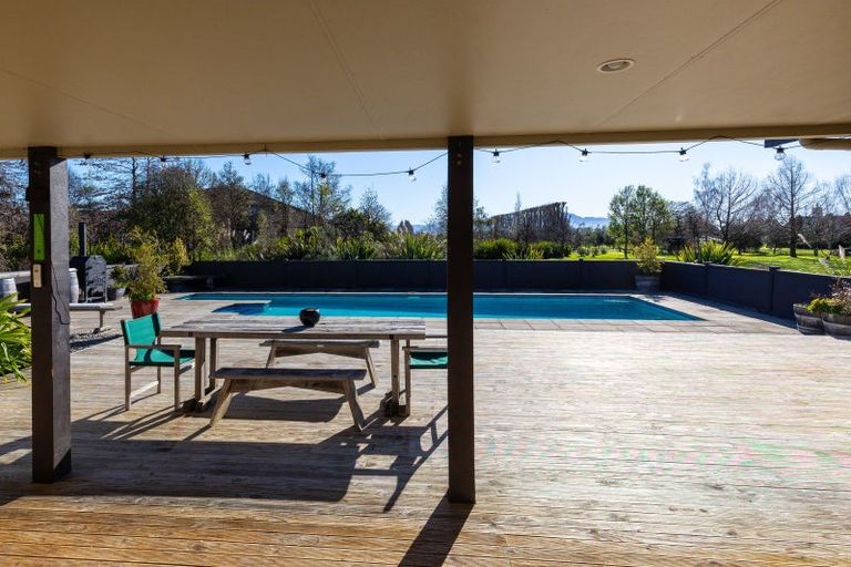 Photo of property in 113 Dry Hills Lane, Riverlands, Blenheim, 7274