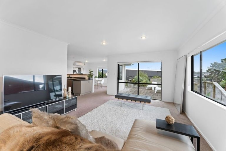 Photo of property in 76 Oranga Street, Westown, New Plymouth, 4310