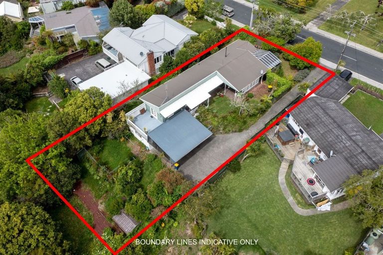 Photo of property in 53 Jaemont Avenue, Te Atatu South, Auckland, 0610