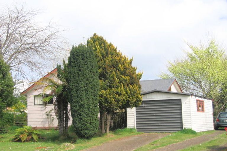 Photo of property in 16 Rewarewa Street, Owhata, Rotorua, 3010