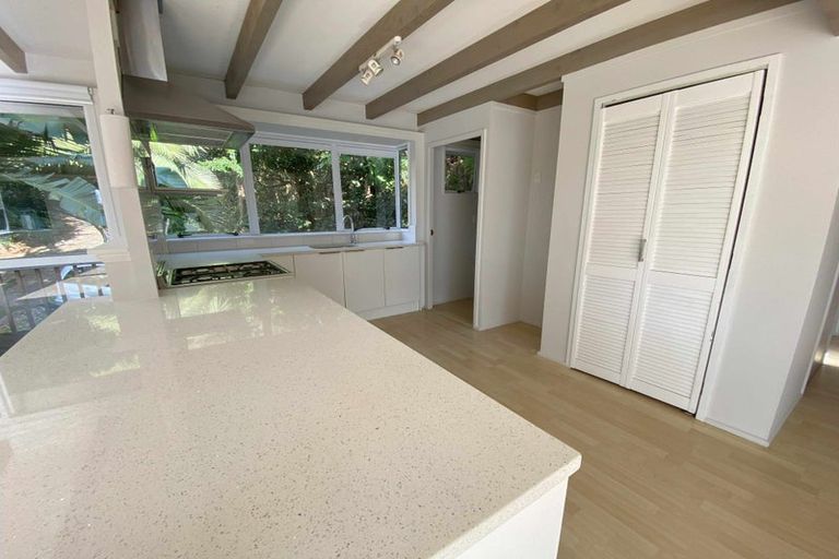 Photo of property in 2/555 East Coast Road, Browns Bay, Auckland, 0630