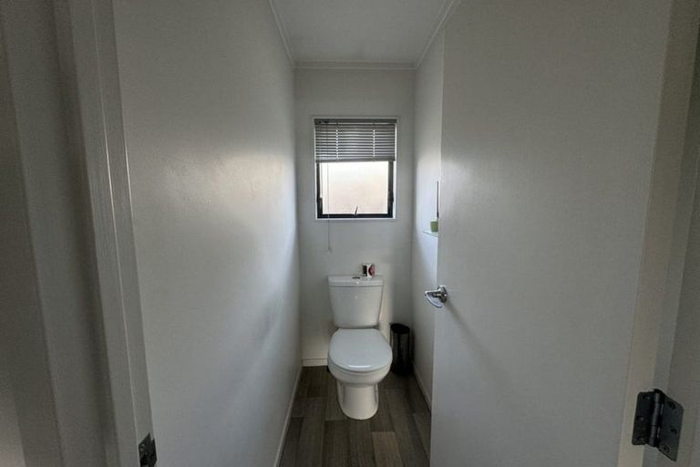 Photo of property in 51 Hollyford Drive, Clover Park, Auckland, 2105