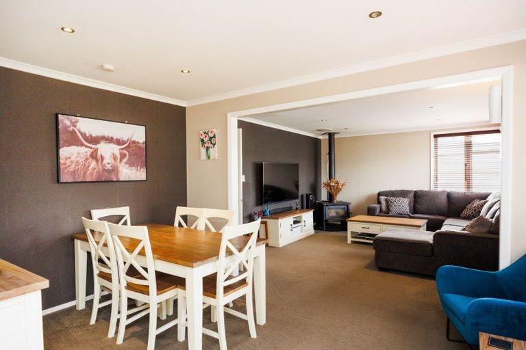 Photo of property in 19 Seddon Street, Takaro, Palmerston North, 4412