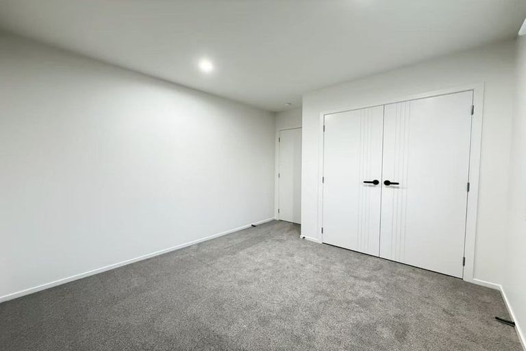 Photo of property in 9a Tangelo Place, Bucklands Beach, Auckland, 2012