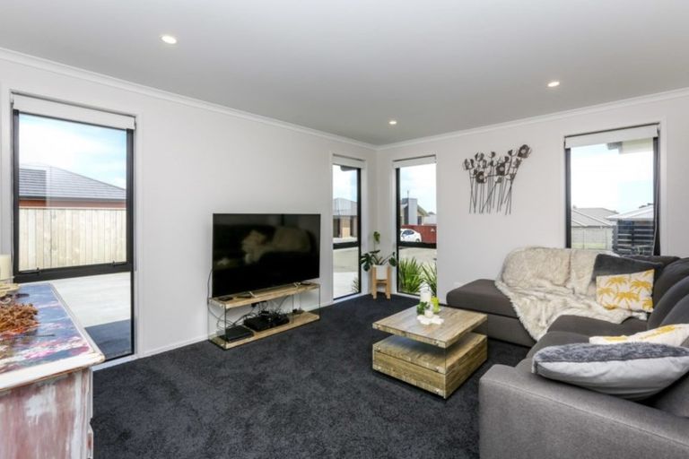 Photo of property in 3 Roy Johns Way, Bell Block, New Plymouth, 4312