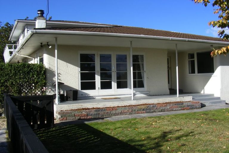 Photo of property in 2/14 Tamatea Road, Taupo, 3330