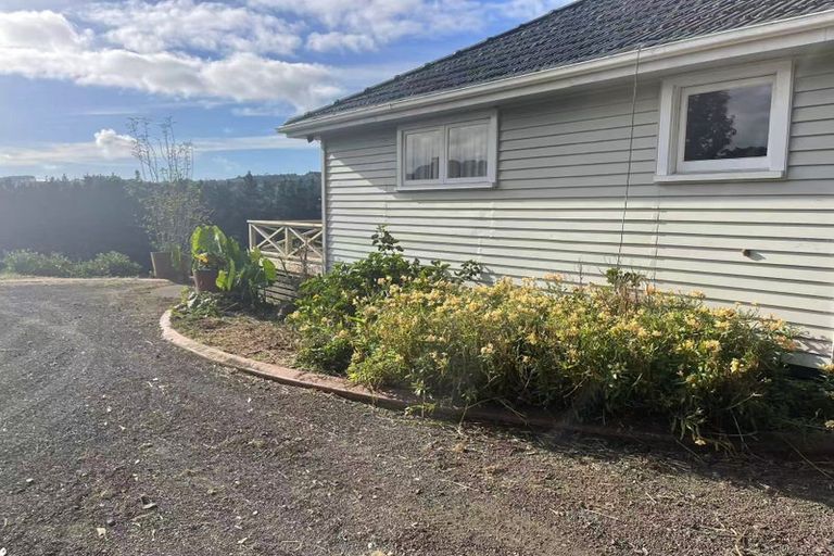 Photo of property in 354 Paparata Road, Bombay, 2675