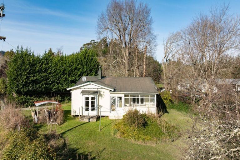 Photo of property in 8 Jeffries Road, Brightwater, 7091