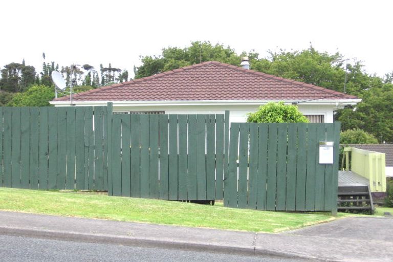 Photo of property in 104 Stanley Road, Glenfield, Auckland, 0629