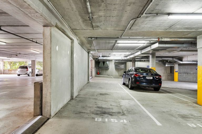 Photo of property in Proximity Apartments, 402/17 Osterley Way, Manukau, Auckland, 2104