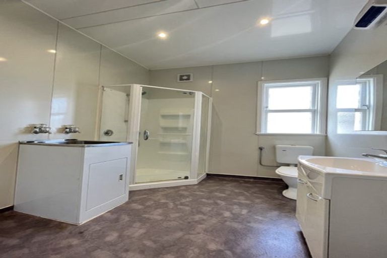 Photo of property in 86 Park Road, Miramar, Wellington, 6022