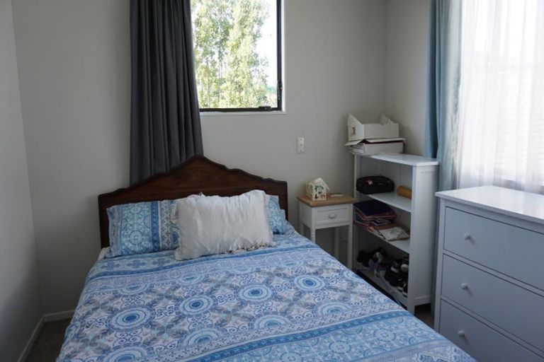 Photo of property in 16 Dewe Terrace, Foxton Beach, Foxton, 4815