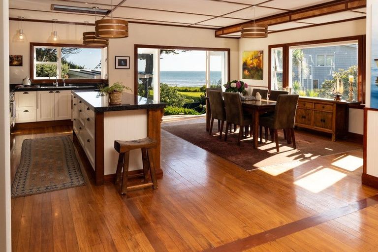 Photo of property in 33 Tainui Street, Raumati Beach, Paraparaumu, 5032